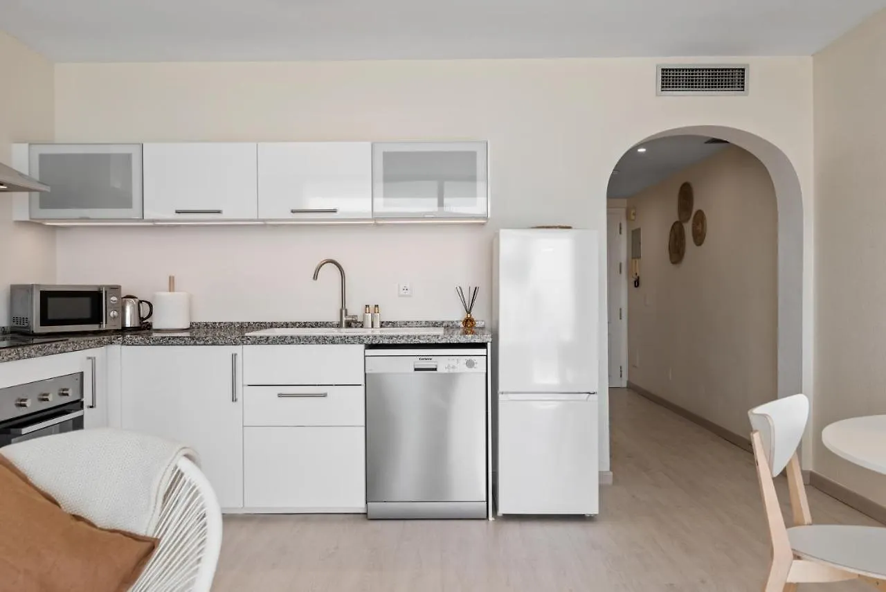 Frontline Beach Apartment Miraflores Sitio de Calahonda