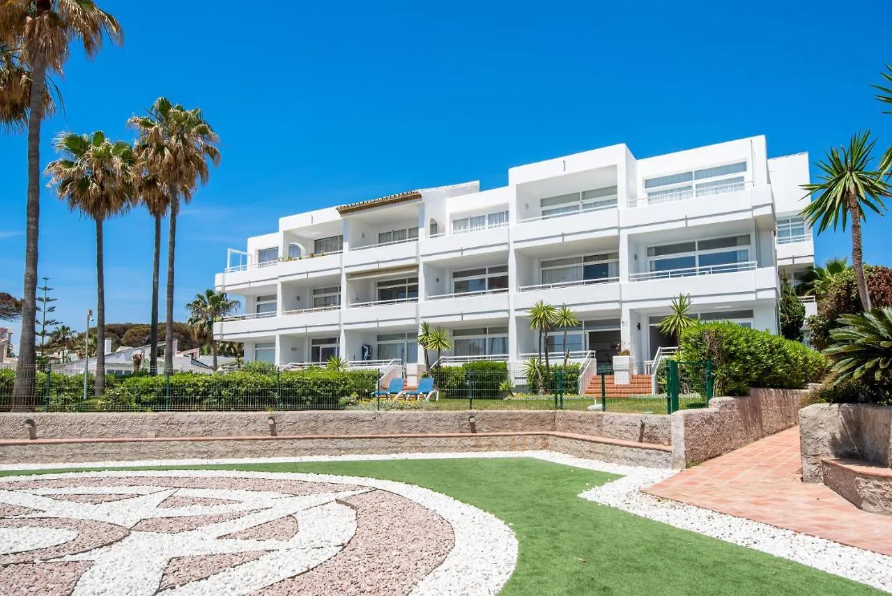 Frontline Beach Apartment Miraflores Sitio de Calahonda