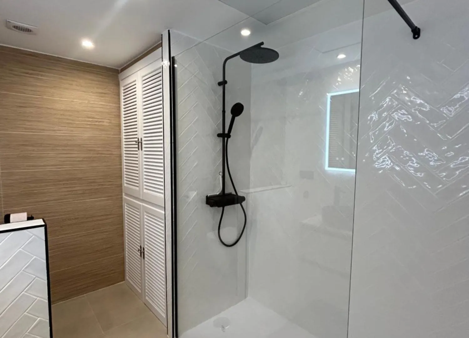 Frontline Beach Apartment Miraflores Sitio de Calahonda